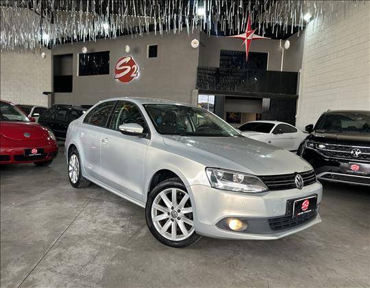VOLKSWAGEN JETTA 2.0 COMFORTLINE FLEX 4P MANUAL VOLKSWAGEN JETTA 2.0 COMFORTLINE FLEX 4P MANUAL